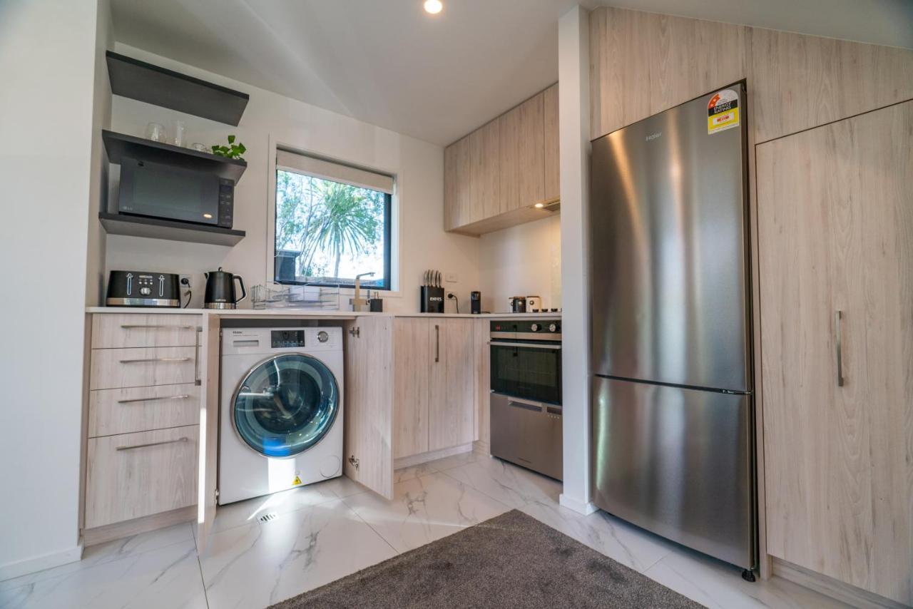 Appartamento King Bed On Hagley Park Corner In The Cbd Christchurch Esterno foto