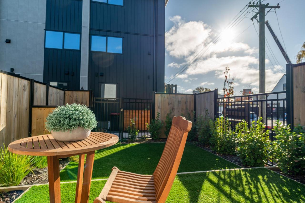 Appartamento King Bed On Hagley Park Corner In The Cbd Christchurch Esterno foto