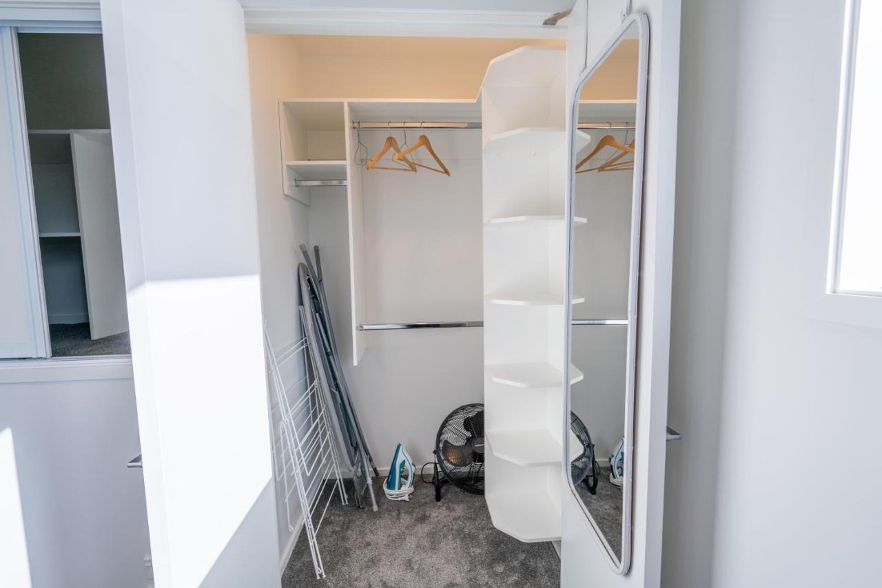 Appartamento King Bed On Hagley Park Corner In The Cbd Christchurch Esterno foto